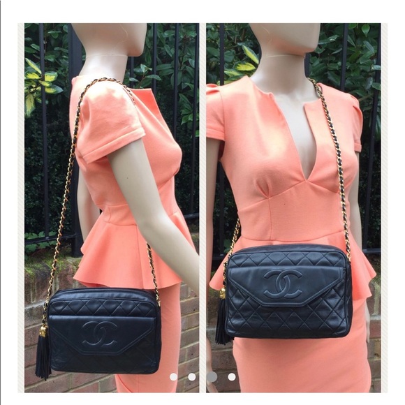 ❌SOLD❌ Chanel Vintage Cross-body Camera Bag - Picture 6 of 6